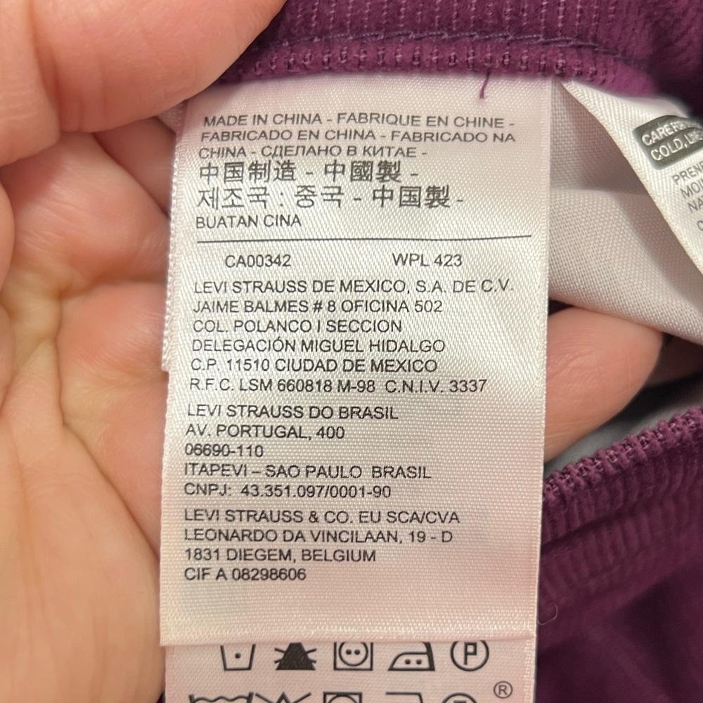 NWT LEVI’S Women Corduroy Burgundy Pants - Picture 8 of 12